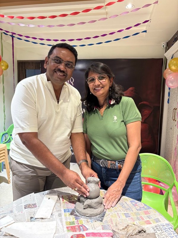 Kids enjoying a creative art and craft class in Pune